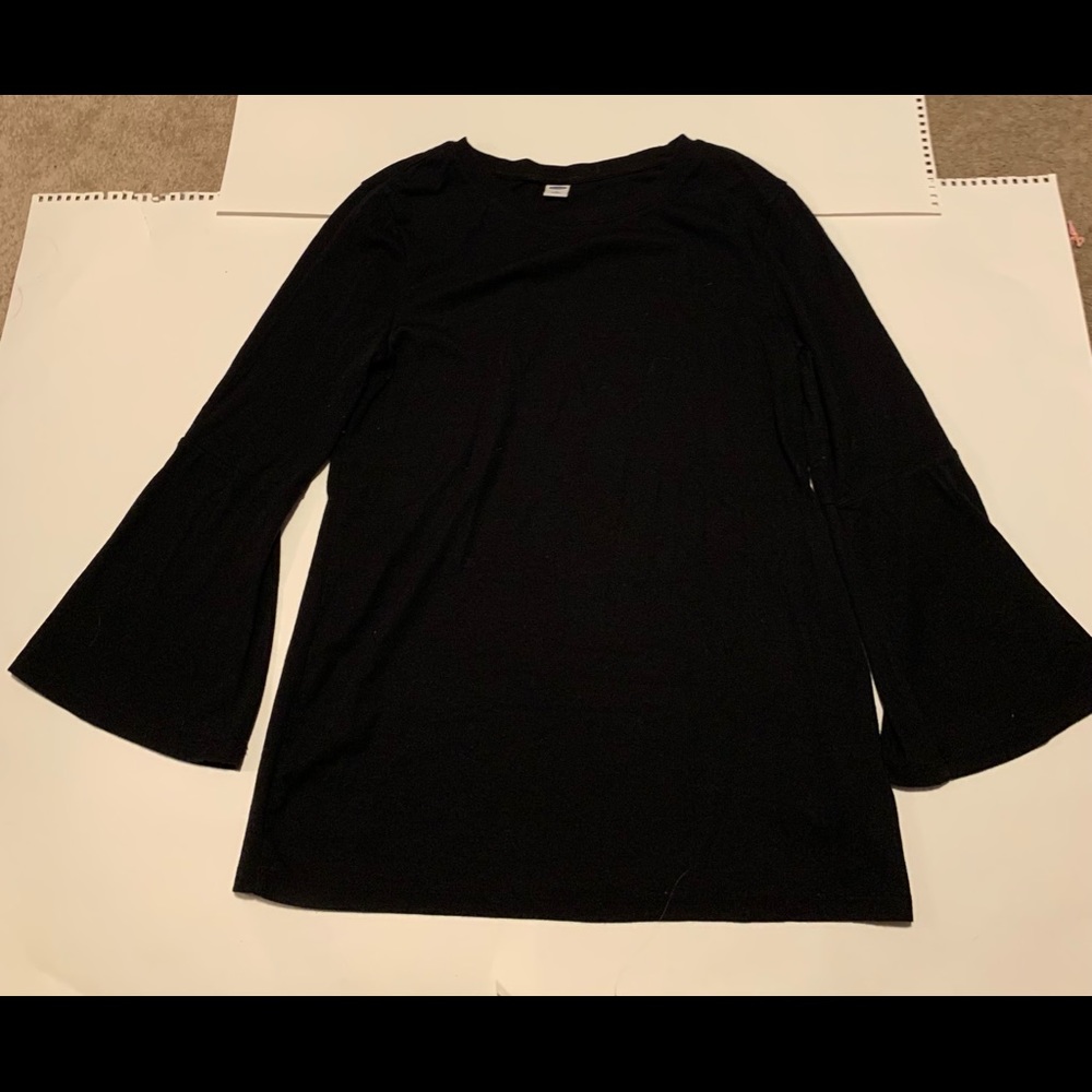 Black shirt